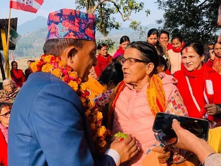 विजयी सांसद वाग्ले गाउँ नफर्किएको भन्दै भानुवासी असन्तुष्ट