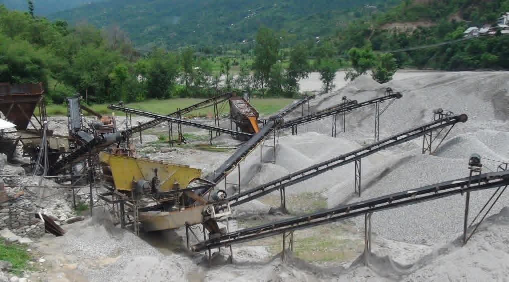 तनहुँमा अवैध क्रसर उद्योगमा प्रशासनले कडा कदम चाल्ने