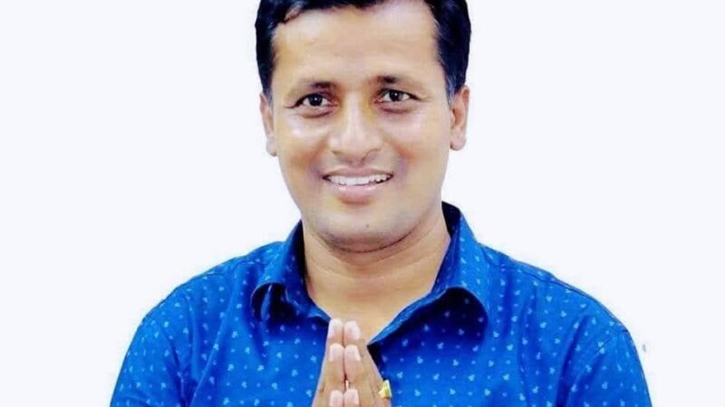 नेपाल शिक्षक संघ तनहुँको भवन निर्माणमा रमेश भट्टराईद्वारा १० लाख सहयोग