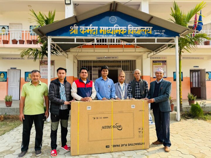 भानु नगरपालिकाका चार विद्यालयलाई UWS द्वारा स्मार्टबोर्ड हस्तान्तरण