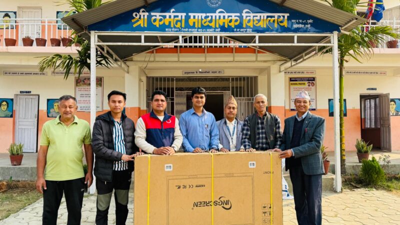भानु नगरपालिकाका चार विद्यालयलाई UWS द्वारा स्मार्टबोर्ड हस्तान्तरण