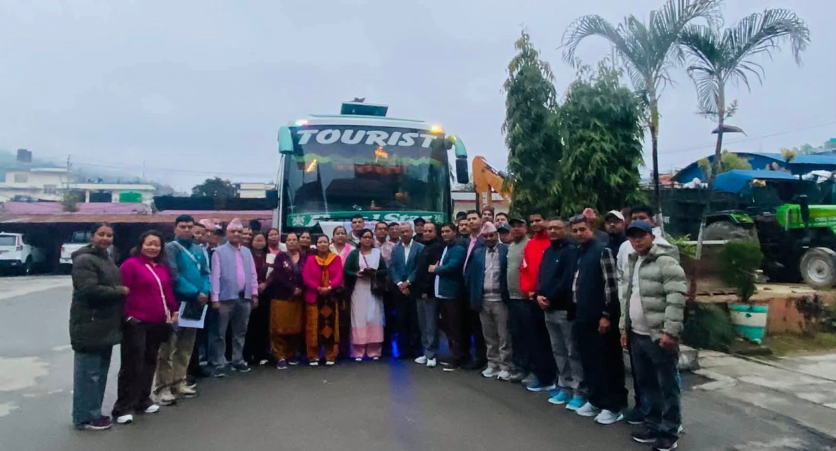 व्यासका प्रधानाध्यापकहरूकाे परीक्षा अघि भ्रमणः चौतर्फी आलोचना