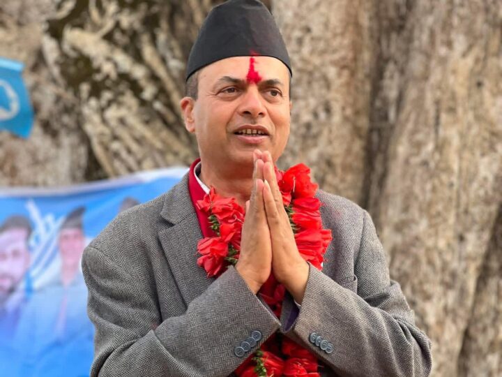 मतदाता प्रति कृतज्ञता व्यक्त गर्दै रास्वपा उम्मेदवार श्रीराम न्यौपाने