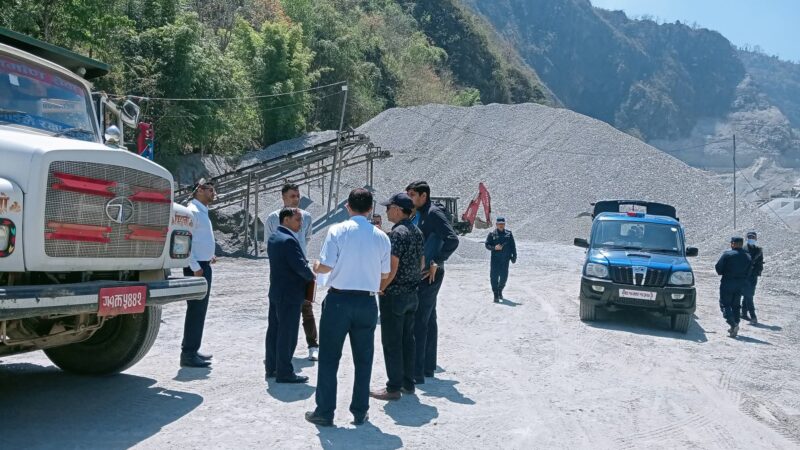 तनहुँका क्रसर उद्योगमाथि प्रशासनको अनुगमन