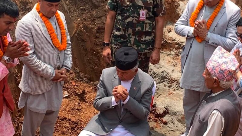 राष्ट्रपति पाैडेल द्वारा भानु साहित्य उद्यानको शिलान्यास