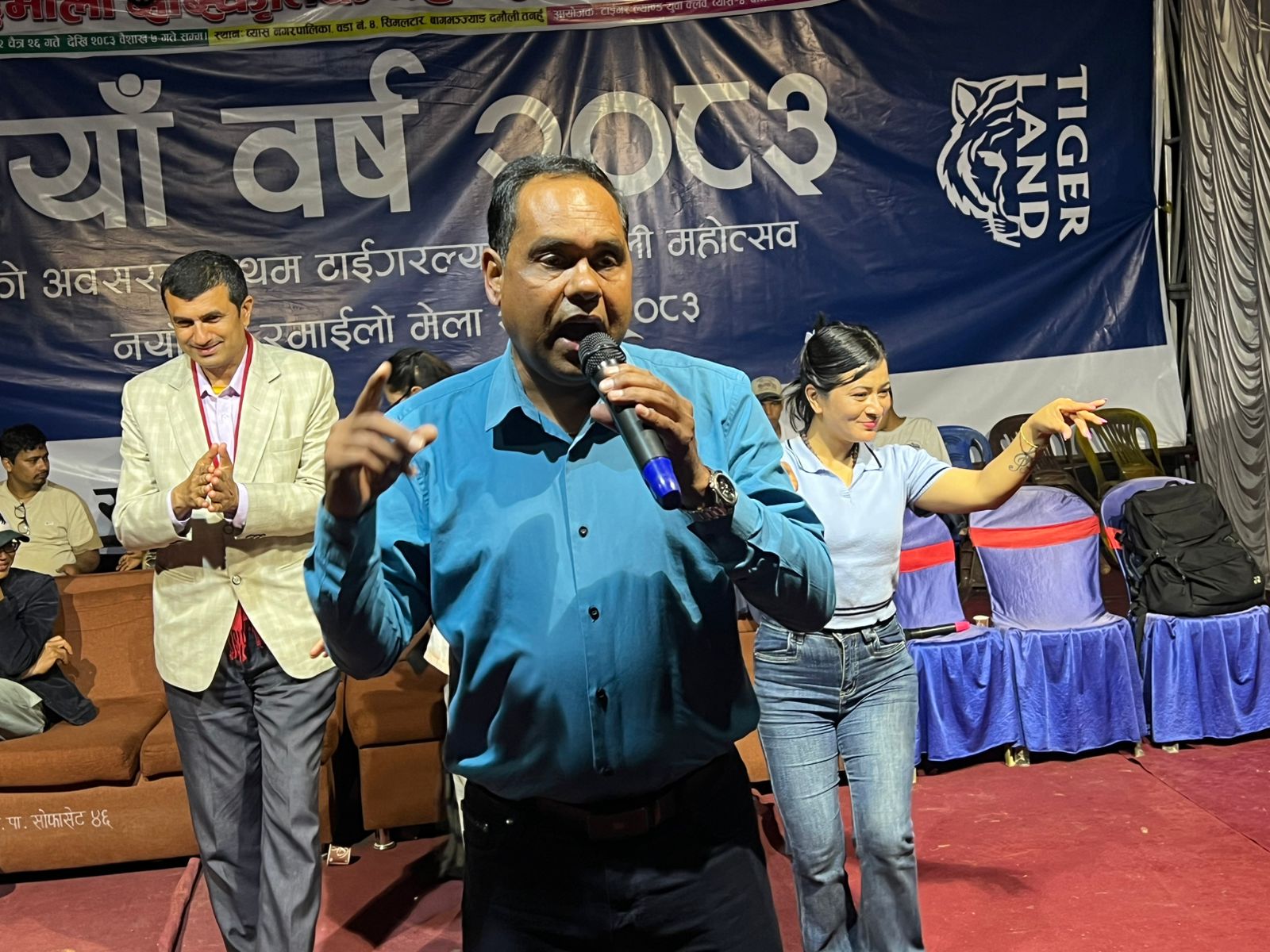 दमौलीमा जारी “प्रथम टाइगर ल्याण्ड नयाँ वर्ष दमौली महोत्सवमा पुरुषोत्तम र लक्ष्मीको प्रस्तुतिमा दर्शक झुमे