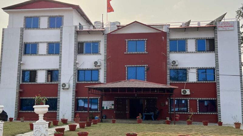 कर्मचारीमाथि हातपात गर्ने व्यक्तिमाथि कारबाहीको माग