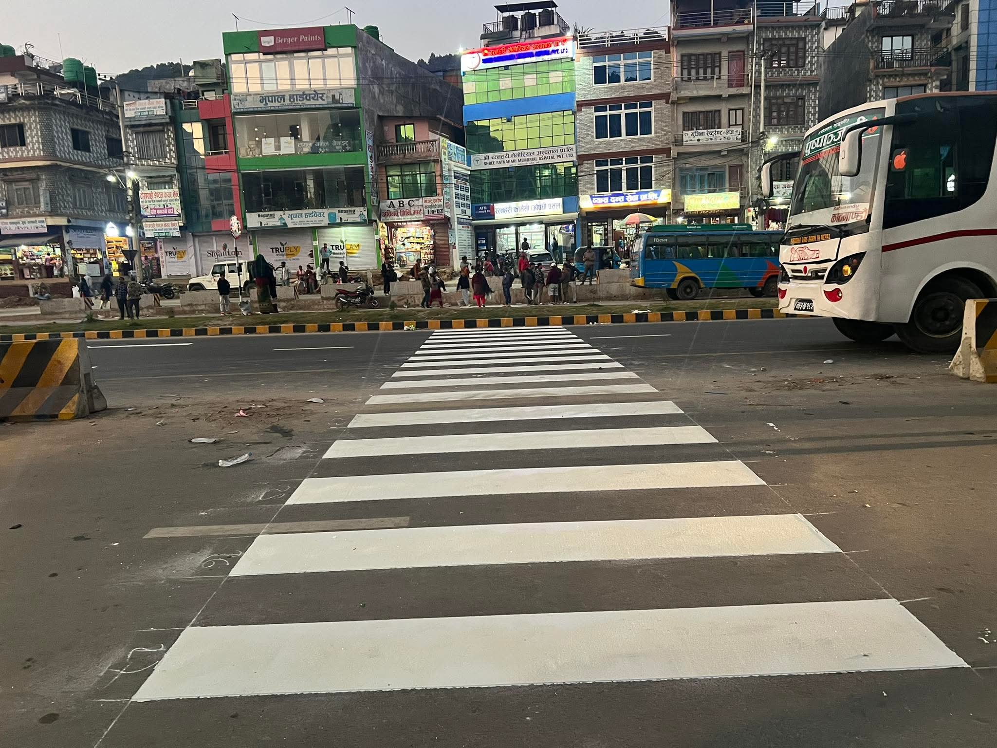 भाेर्लेटार चोकको पार्किङ व्यवस्थापन गर्न नगर प्रमुख न्याैपानेकाे पहल