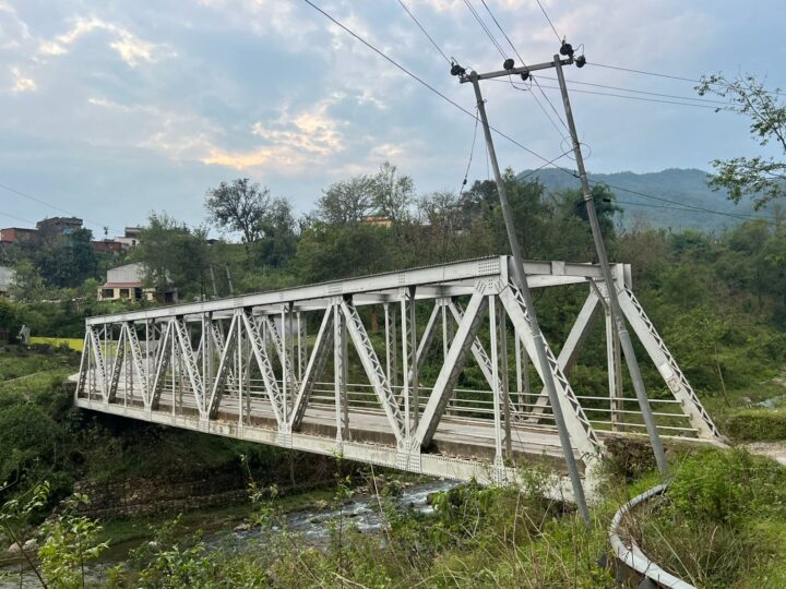 कलेस्ती खोलामा तटबन्धसहित नयाँ पुल निर्माणका लागि टेन्डर खुल्दै