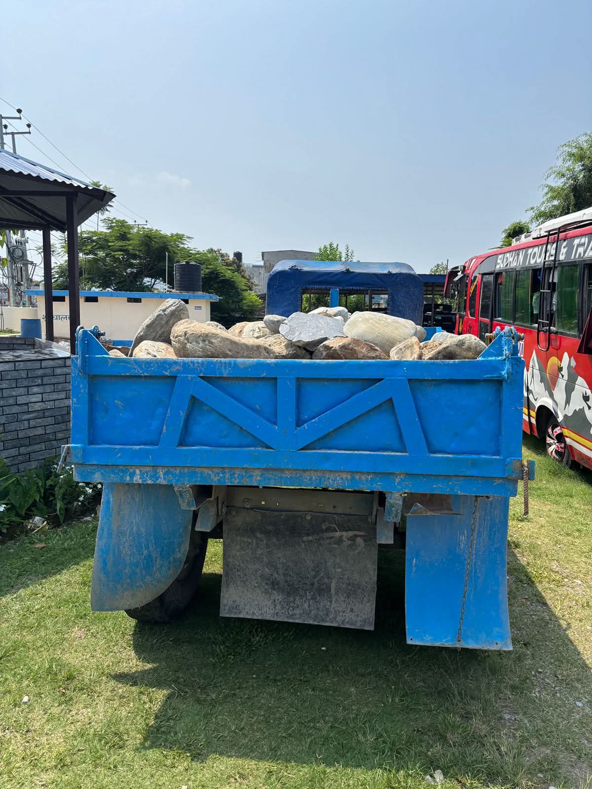 तनहुँमा अवैध नदीजन्य पदार्थ उत्खनन र ओसारपसार गर्ने सवारीसाधन धमाधम कारबाहीमा, ७७ हजार जरिवाना असुल !