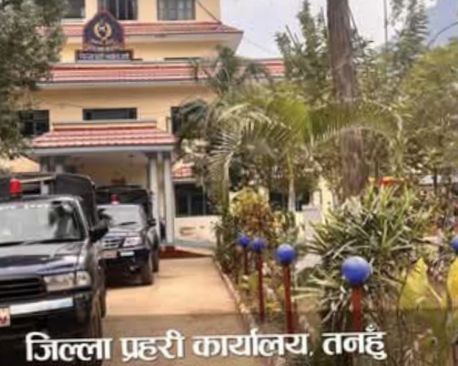 तनहुँमा अवैध नदीजन्य पदार्थ ओसारपसारमा संलग्न ५ सवारी कारबाहीमा, ६० हजार जरिवाना