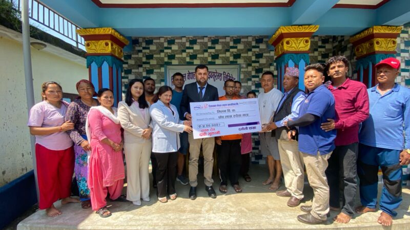 रिलायबल नेपाल लाइफद्वारा घातक रोग दाबीबापत ५ लाख रुपैयाँ भुक्तानी