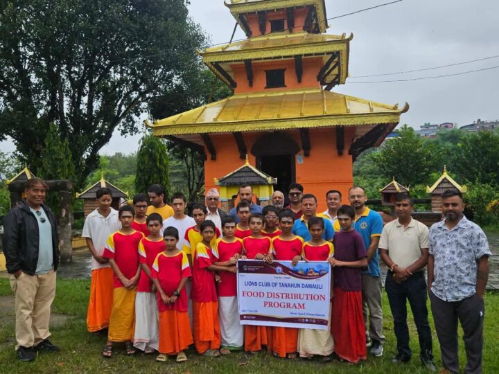 सामाजिक सेवाबाट लायन वर्षको शुभारम्भ, पराशर गुरुकुलमा खाद्यान्न वितरण